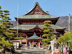 Kai Zenko-ji temple