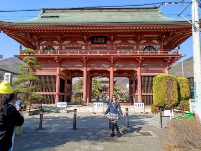 Front gate of a japanese temple